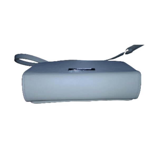 Betsey Johnson small bag with skull studs NWT - Picture 4 of 9